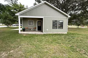 128 W Hicks St, Edenton, NC 27932 - Photo 11