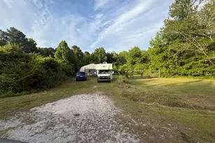 678 Hunters Creek Rd, Maysville, NC 28555 - Photo 5