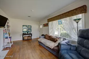 613 Franklin Ave, New Bern, NC 28560 - Photo 17