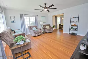 34 Pirates Cove Dr, Swansboro, NC 28584 - Photo 5