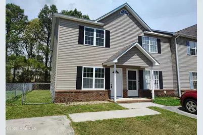 995 W Pueblo Drive, Jacksonville, NC 28546 - Photo 1