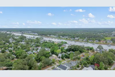 334 NE 49th Street, Oak Island, NC 28465 - Photo 45
