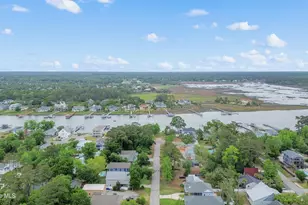 334 NE 49th St, Oak Island, NC 28465 - Photo 41
