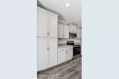 700 Secession Lane, Jacksonville, NC 28546 - Photo 11