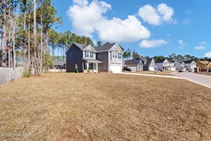 203 E Red Head Cir, Sneads Ferry, NC 28460 - Photo 35