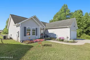 520 Comfort Rd, Richlands, NC 28574 - Photo 3