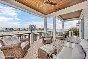 707 Canal Dr, Carolina Beach, NC 28428 - Photo 29