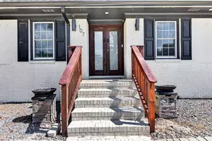 107 Boatswain Dr, New Bern, NC 28562 - Photo 5