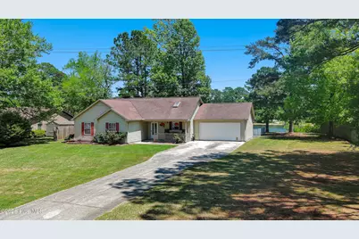 2328 N Lakeview Drive, Newport, NC 28570 - Photo 1