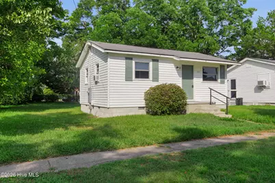 304 N B Street, Bridgeton, NC 28519 - Photo 11