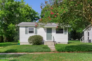 304 N B St, Bridgeton, NC 28519 - Photo 15