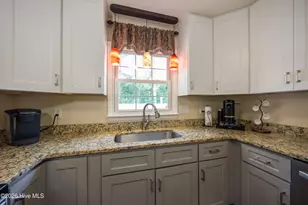 309 W Turlington St, Salemburg, NC 28385 - Photo 11