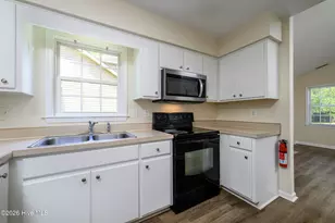 228 Forest Park Dr, New Bern, NC 28562 - Photo 15