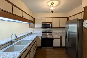 221 Inland Greens Cir, Wilmington, NC 28405 - Photo 9