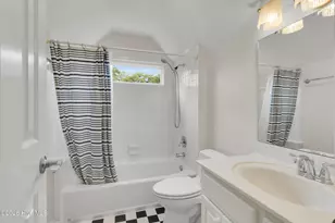 611 Creekwood Dr, Trent Woods, NC 28562 - Photo 29