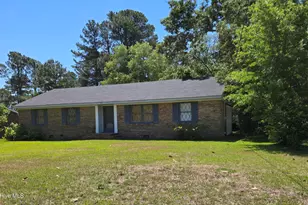 725 Clayton St, Rocky Mount, NC 27803 - Photo 1