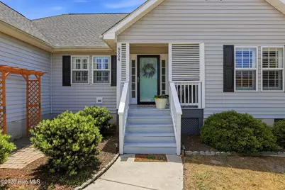 8504 Lakeview Drive, Wilmington, NC 28412 - Photo 7