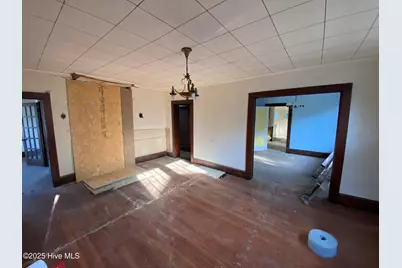 404 Summit Street, Aberdeen, NC 28315 - Photo 3