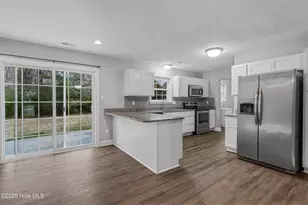 236 White Oak Blvd, Jacksonville, NC 28546 - Photo 5