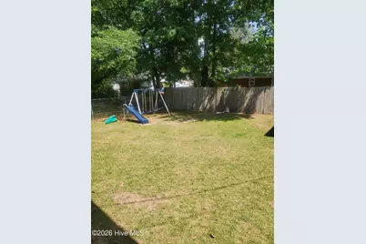 305 Glenwood Drive, Greenville, NC 27834 - Photo 7
