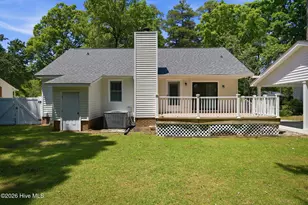 305 Baytree Dr, Greenville, NC 27858 - Photo 5