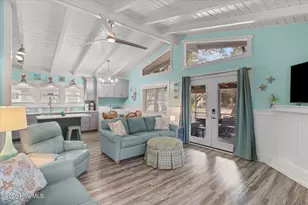 104 SE 5th St, Oak Island, NC 28465 - Photo 5