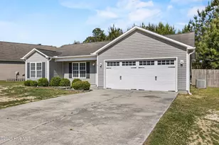 248 Sweet Gum Ln, Richlands, NC 28574 - Photo 3