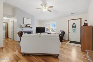 201 Candler Ct, Richlands, NC 28574 - Photo 5