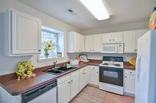 301 Firefly Rd, Holly Springs, NC 27540 - Photo 5