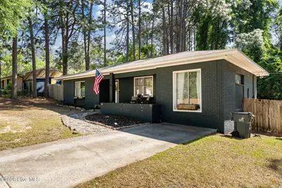 580 W Maine Avenue, Southern Pines, NC 28387 - Photo 3