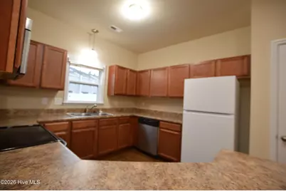 120 Waterstone Lane, Jacksonville, NC 28546 - Photo 7