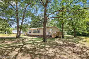 210 Chapel Ridge Rd, Richlands, NC 28574 - Photo 7