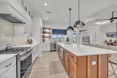 706 Creighton Circle SW, Ocean Isle Beach, NC 28469 - Photo 13