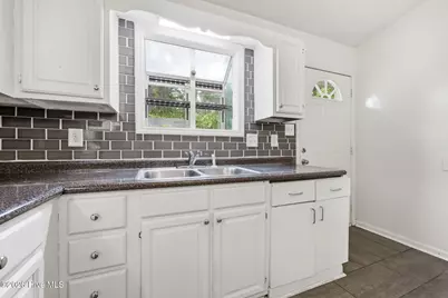 774 Pinewood Drive, Jacksonville, NC 28546 - Photo 27