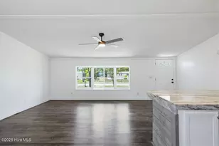 108 N Queens St, Hubert, NC 28539 - Photo 15