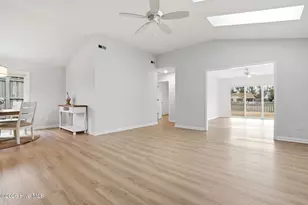 6043 Cedar Ridge Dr, Wilmington, NC 28405 - Photo 11