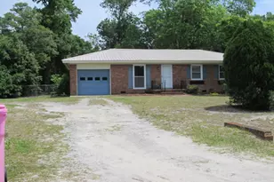 306 Greenview Dr, Wilmington, NC 28411 - Photo 1