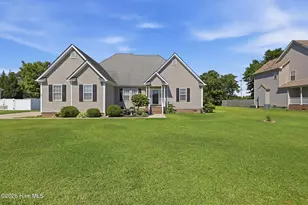 105 Center Cross Dr, Elizabeth City, NC 27909 - Photo 1