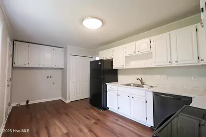 602 Seminole Trail, Jacksonville, NC 28540 - Photo 7