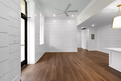 805 Mulberry Street #Unit 105, Beaufort, NC 28516 - Photo 9