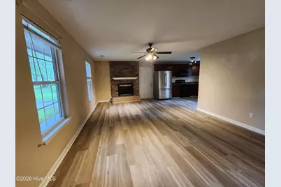 105 Briarwood Court, Jacksonville, NC 28546 - Photo 5