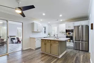 1121 Barkentine Dr, New Bern, NC 28560 - Photo 5