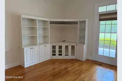402 Lockwood Lane SW, Supply, NC 28462 - Photo 3