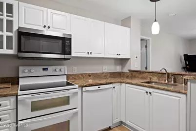 4130 Breezewood Drive #Apt 104, Wilmington, NC 28412 - Photo 15