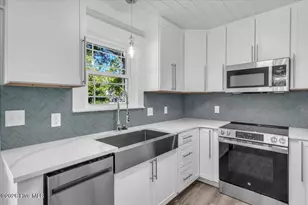 147 NE 19th St, Oak Island, NC 28465 - Photo 17