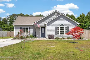 409 N Hines St, Holly Ridge, NC 28445 - Photo 1