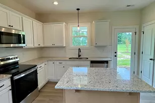 105 Spring Meadows Dr, Aberdeen, NC 28315 - Photo 5