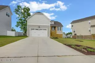305 Broadleaf Dr, Jacksonville, NC 28546 - Photo 1
