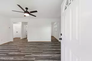 910 Simmons St, New Bern, NC 28560 - Photo 5