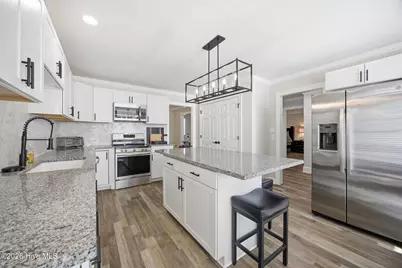 3163 Fox Run Circle, Kinston, NC 28504 - Photo 11